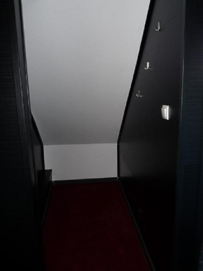 Ferienwohnung In Duesseldorf Hassel Düsseldorf Exterior foto