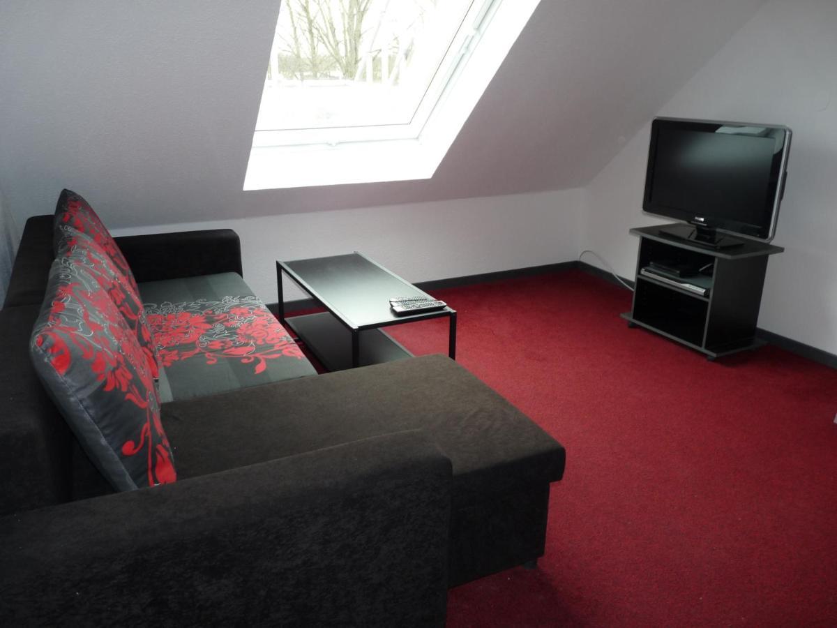 Ferienwohnung In Duesseldorf Hassel Düsseldorf Exterior foto